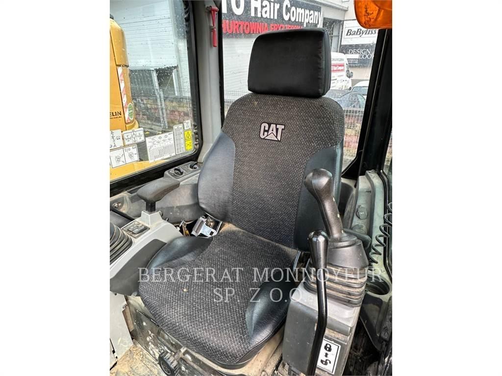 CAT 304E2CR 履带挖掘机