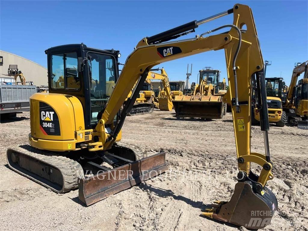 CAT 304E2CR 履带挖掘机