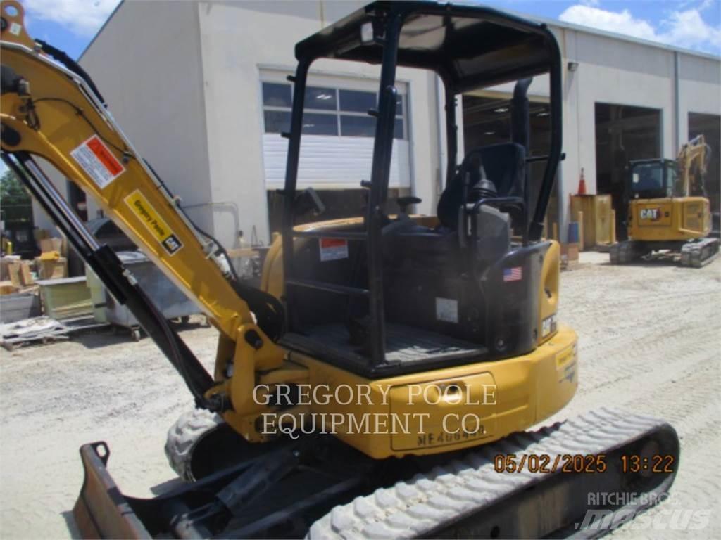 CAT 304E2CR 履带挖掘机