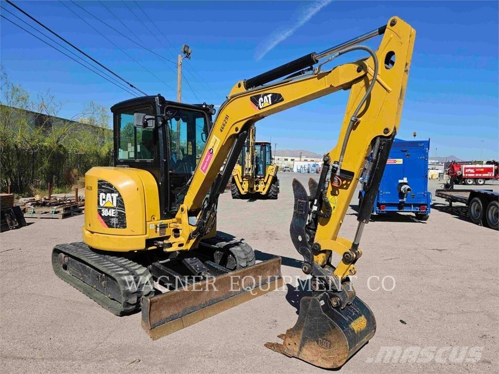 CAT 304E2CR 履带挖掘机