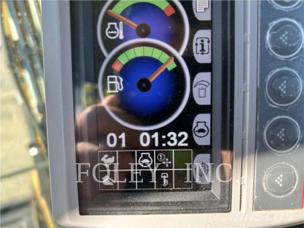 CAT 304E2CR 履带挖掘机