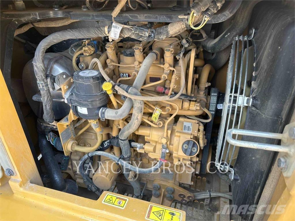 CAT 305 履带挖掘机