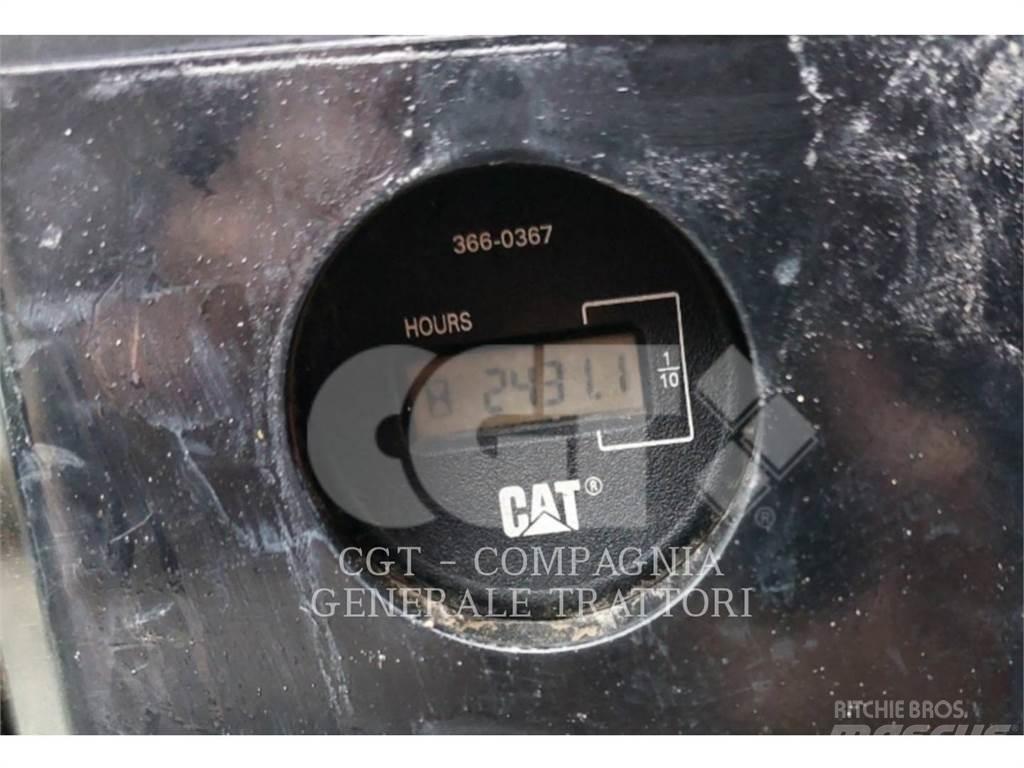 CAT 305.5 E2 履带挖掘机