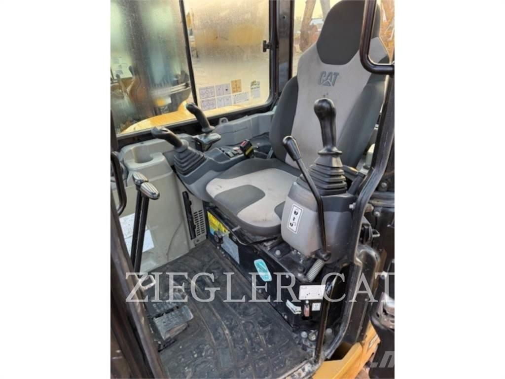 CAT 305.5D 履带挖掘机