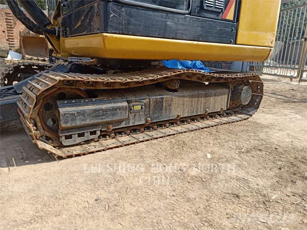 CAT 305.5E2 履带挖掘机