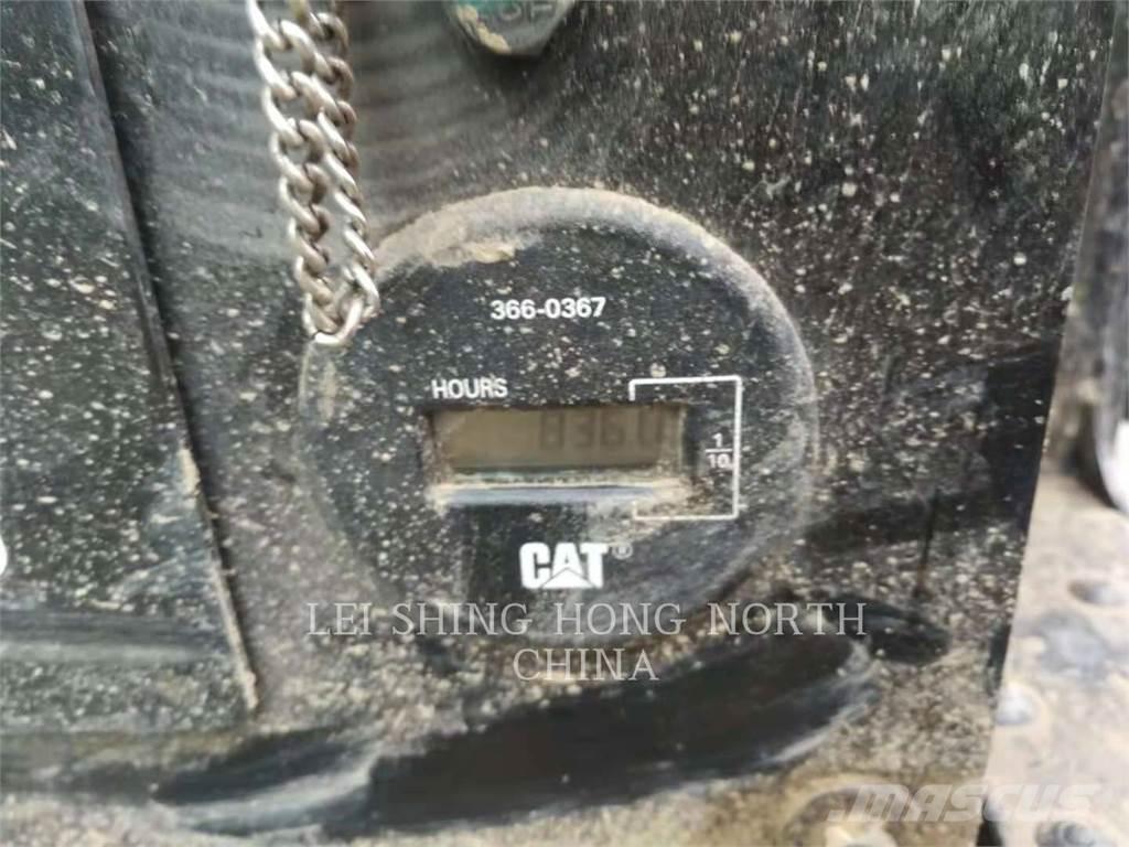 CAT 305.5E2 履带挖掘机