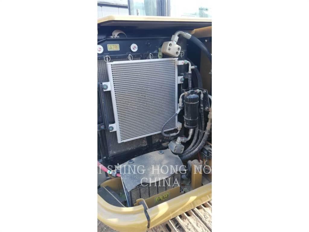 CAT 305.5E2 履带挖掘机