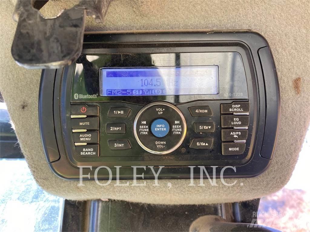 CAT 305.5E2CR 履带挖掘机