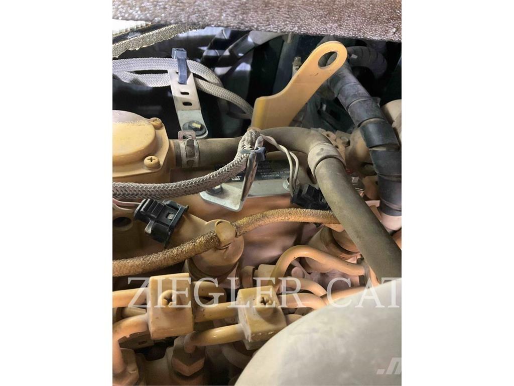 CAT 305.5E2CR 履带挖掘机