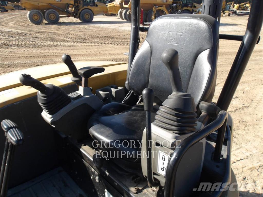 CAT 305.5E2CR 履带挖掘机