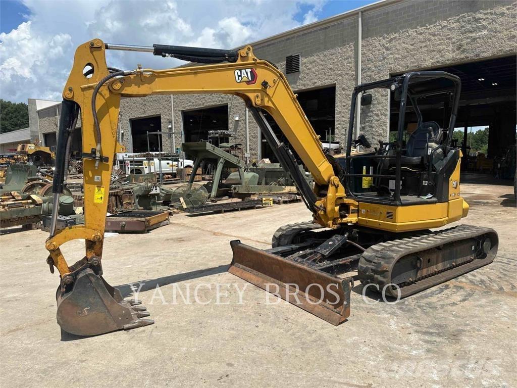 CAT 30507CR 履带挖掘机