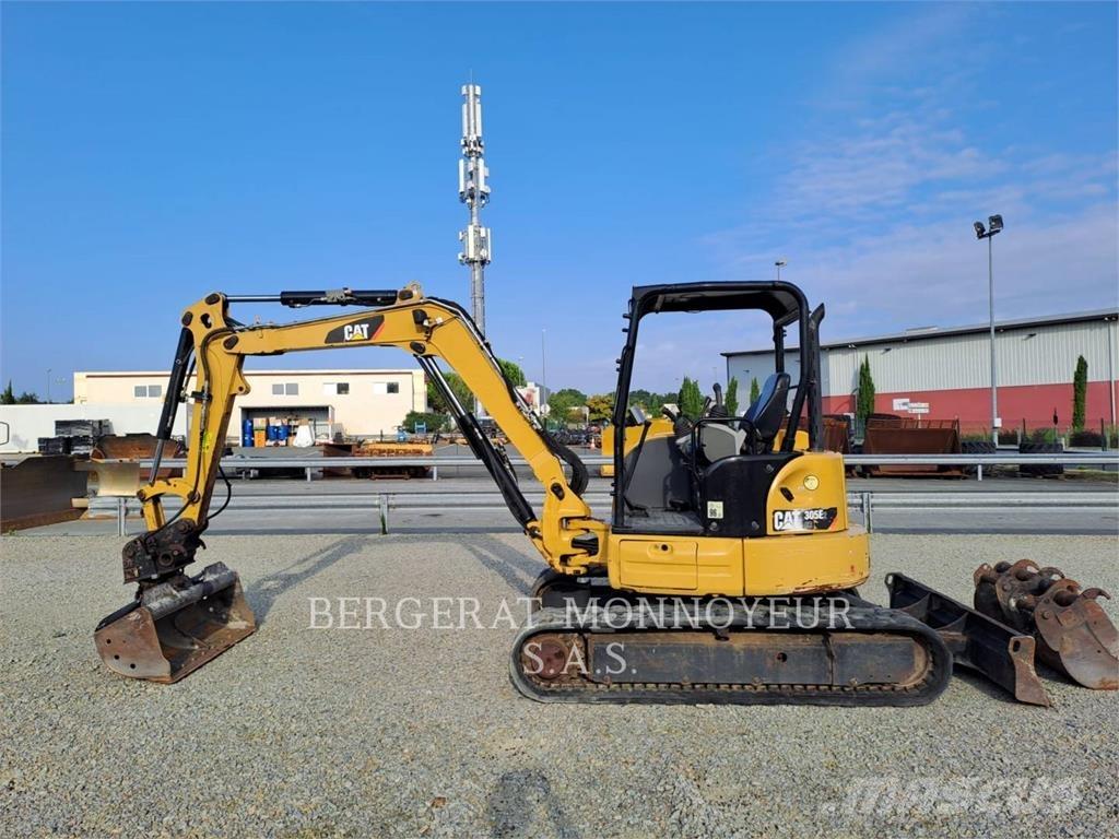 CAT 305E2 履带挖掘机