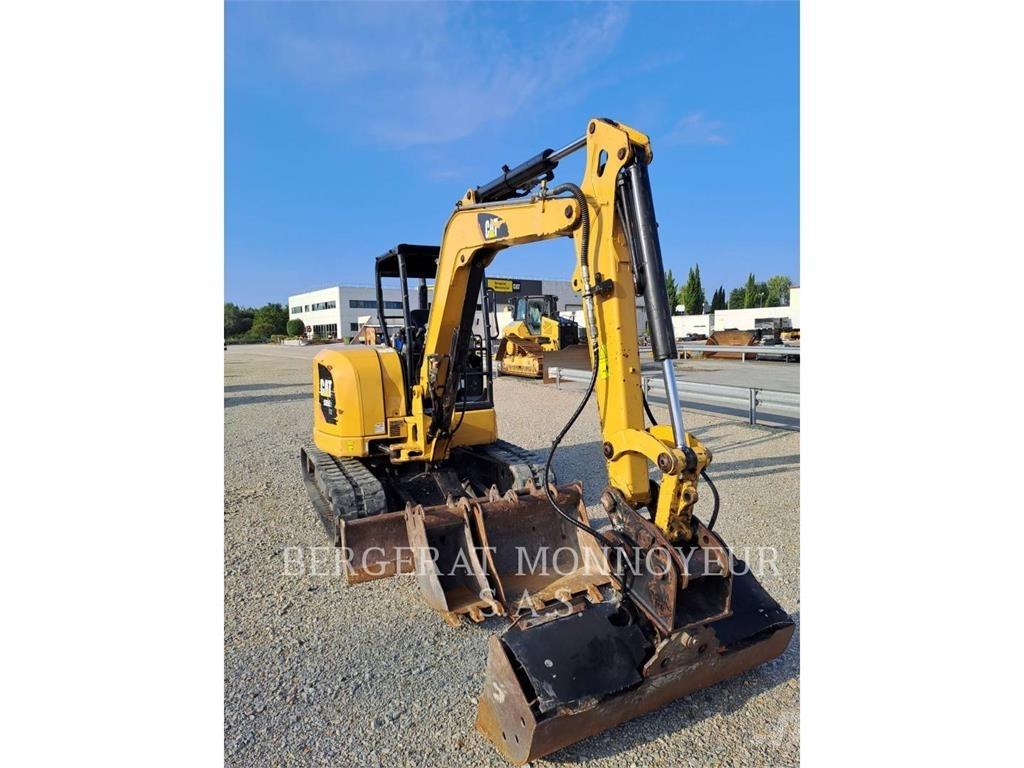 CAT 305E2 履带挖掘机