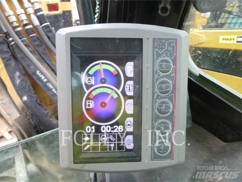 CAT 305E2CR 履带挖掘机