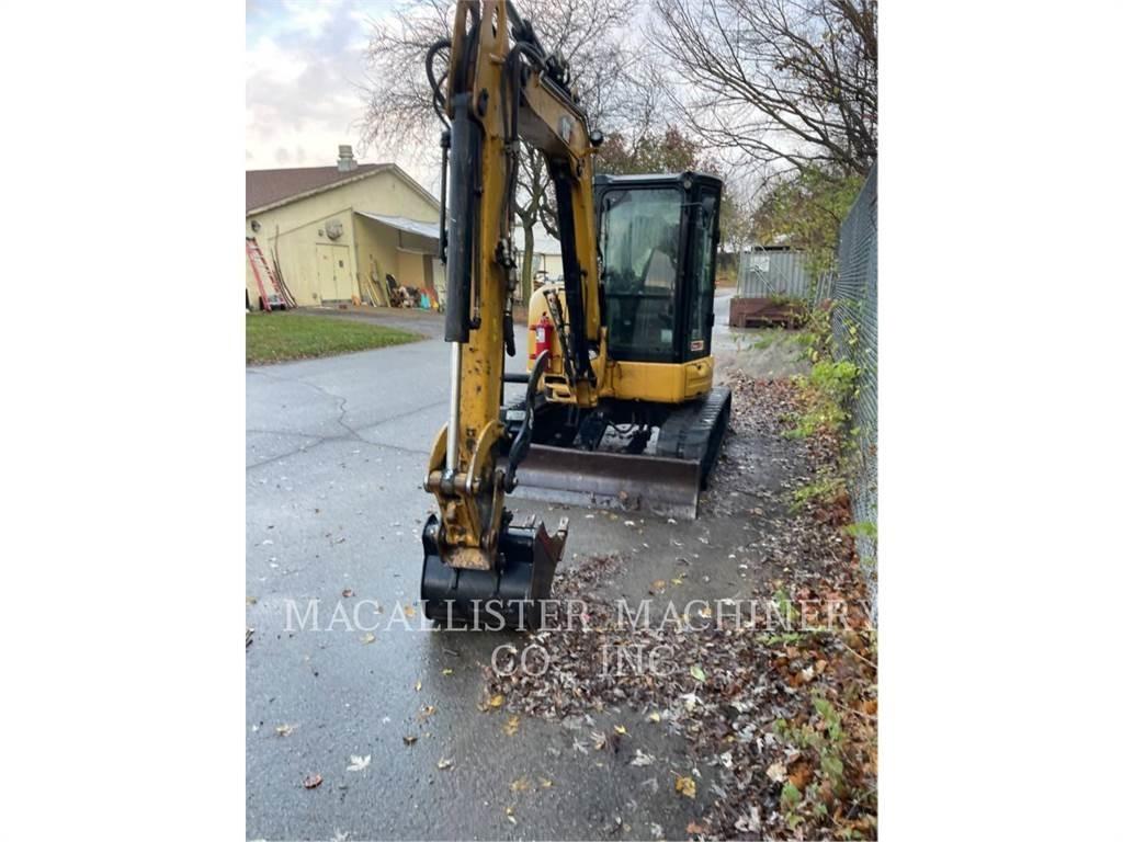 CAT 305E2CR 履带挖掘机