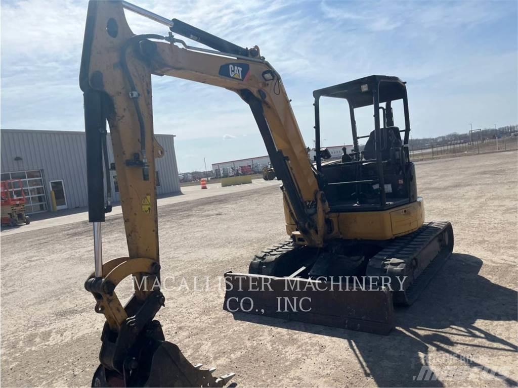 CAT 305E2CR 履带挖掘机
