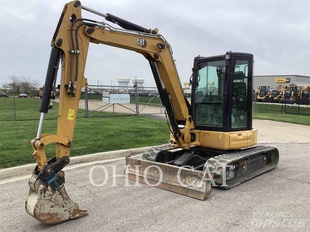CAT 305E2CR 小型挖掘机