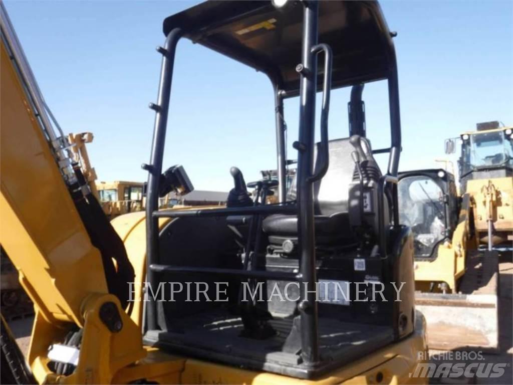 CAT 305E2CR 履带挖掘机
