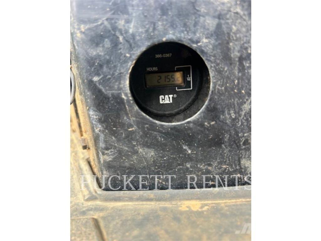 CAT 305E2CR 履带挖掘机