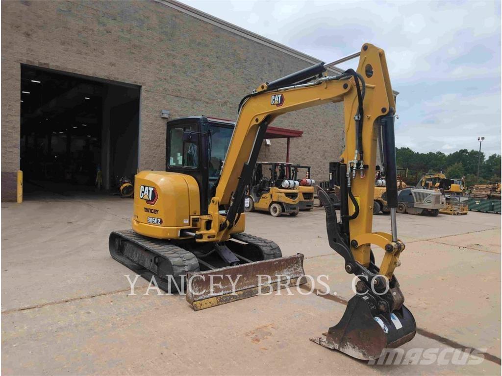 CAT 305E2CR 履带挖掘机