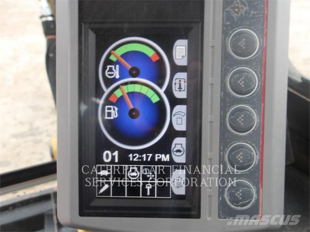 CAT 305E2CR 履带挖掘机