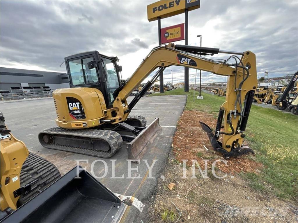 CAT 305E2CR 履带挖掘机