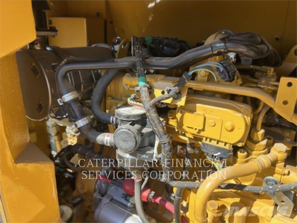 CAT 306 履带挖掘机