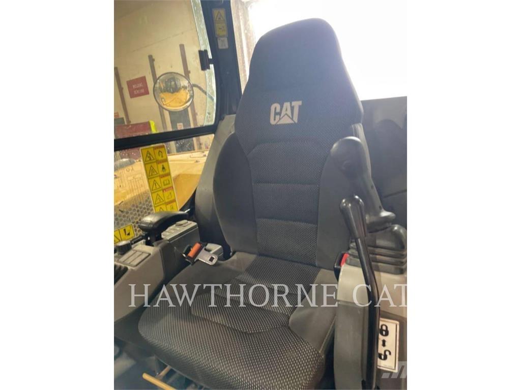 CAT 306 履带挖掘机