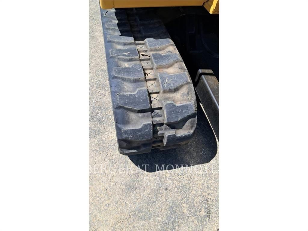 CAT 306 CR 履带挖掘机