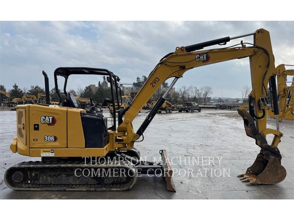 CAT 30607CR 履带挖掘机