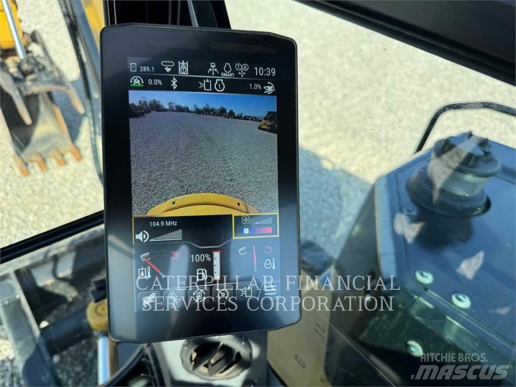 CAT 30607CR 履带挖掘机