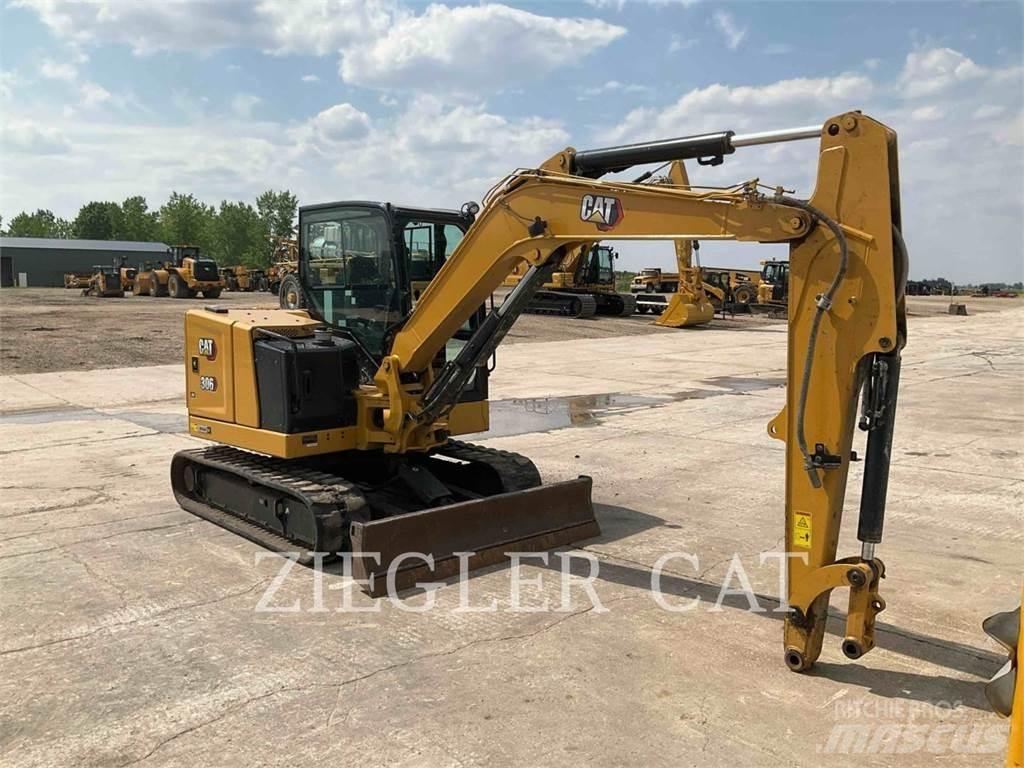 CAT 30607CR 履带挖掘机