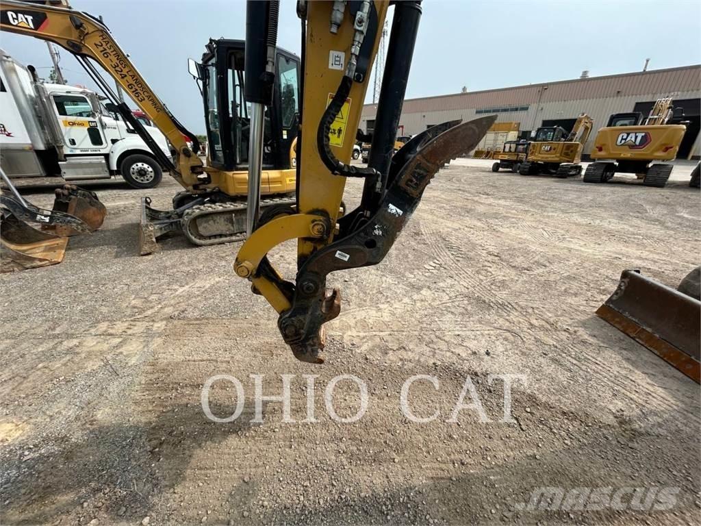 CAT 30607CR 小型挖掘机
