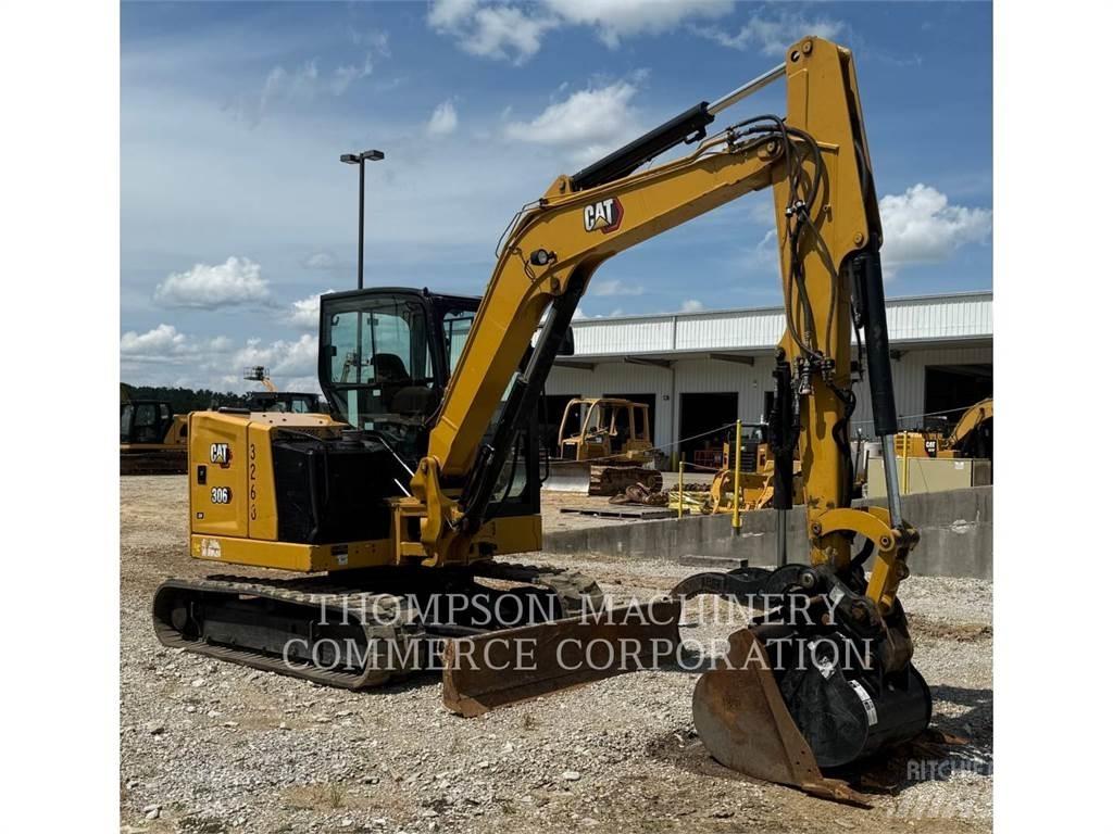 CAT 30607CR 履带挖掘机