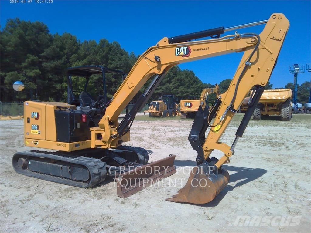 CAT 30607CR 履带挖掘机
