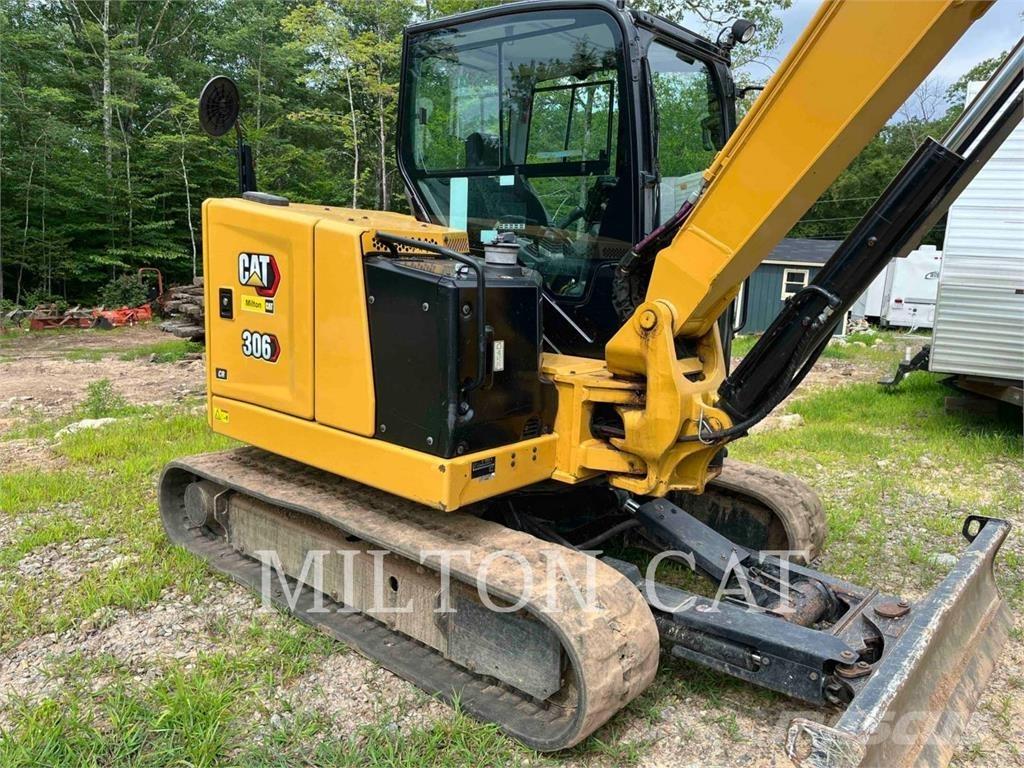 CAT 30607CR 履带挖掘机