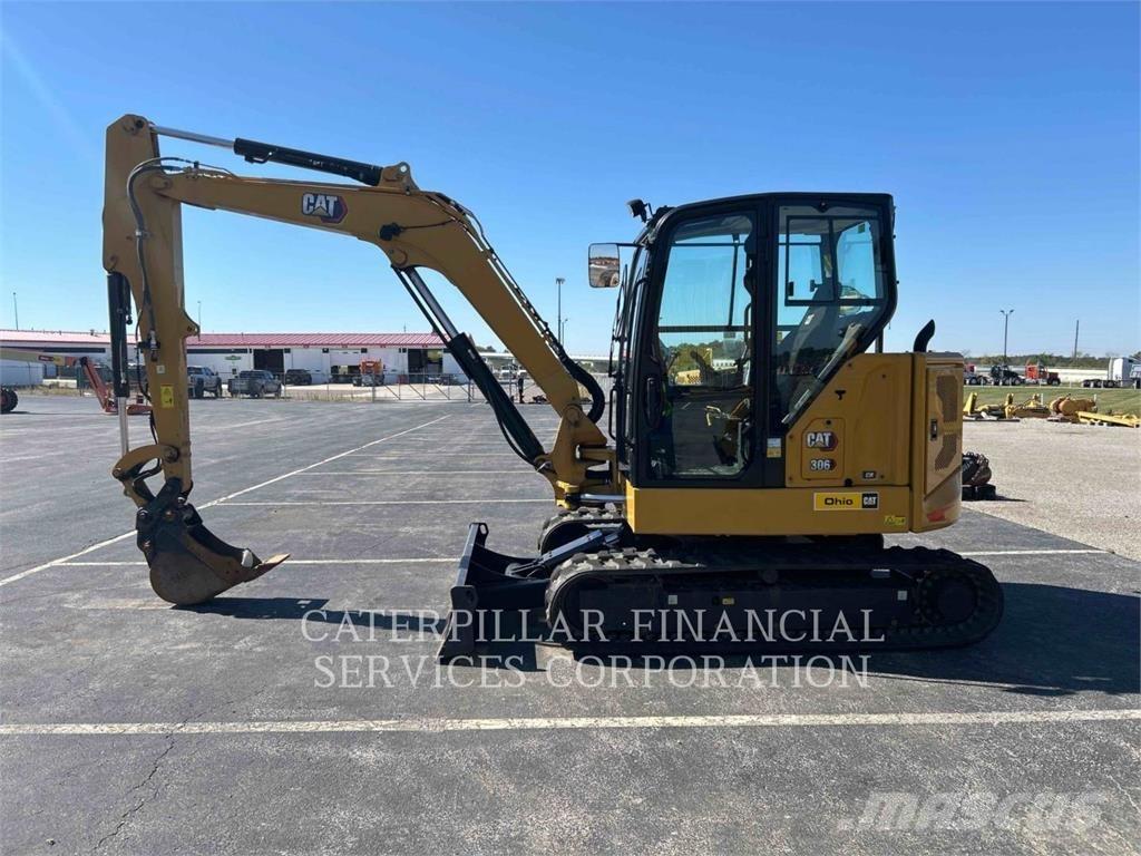 CAT 30607CR 履带挖掘机