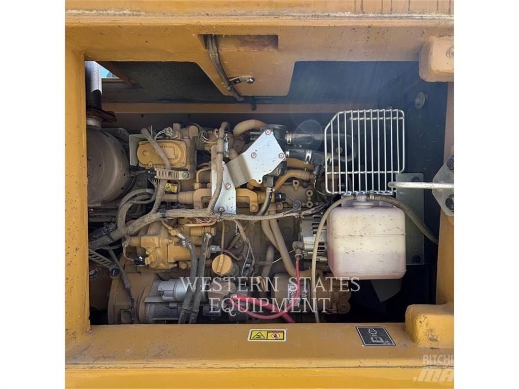 CAT 308 履带挖掘机