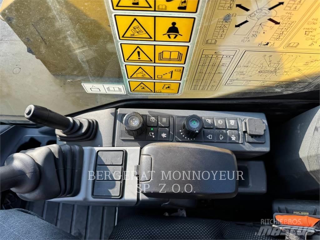CAT 308CR 履带挖掘机