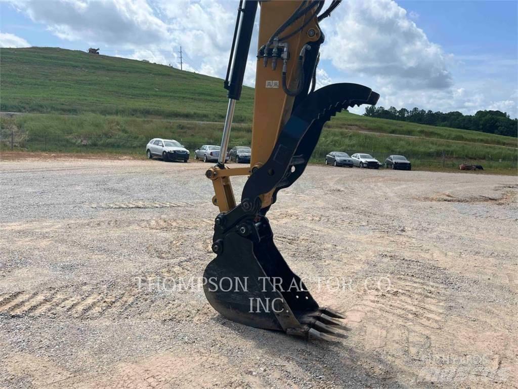 CAT 30907CR 履带挖掘机