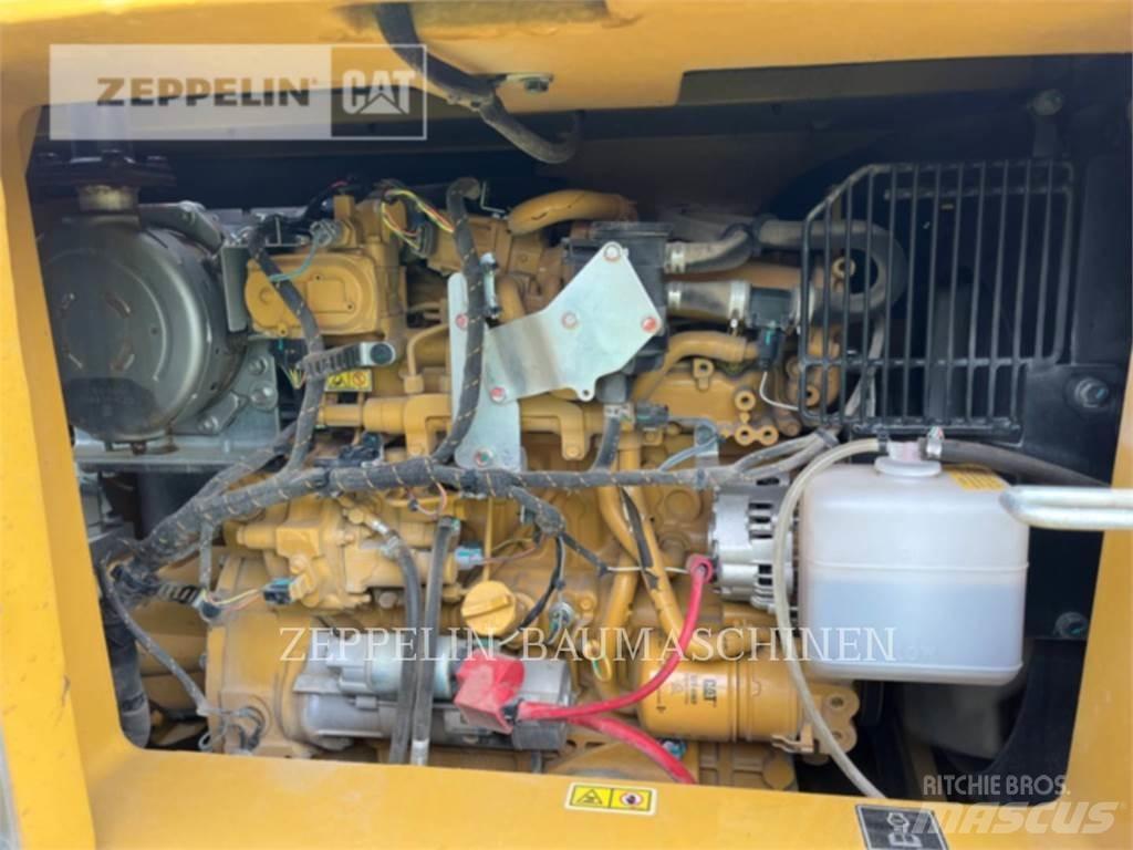 CAT 310 履带挖掘机