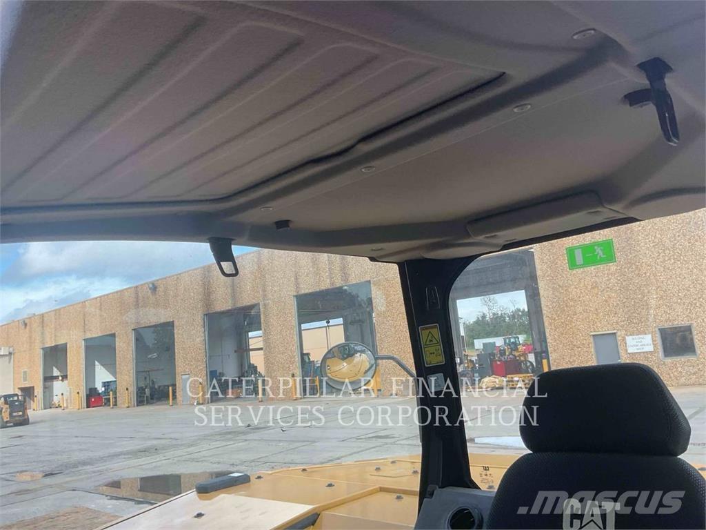 CAT 310-07 履带挖掘机