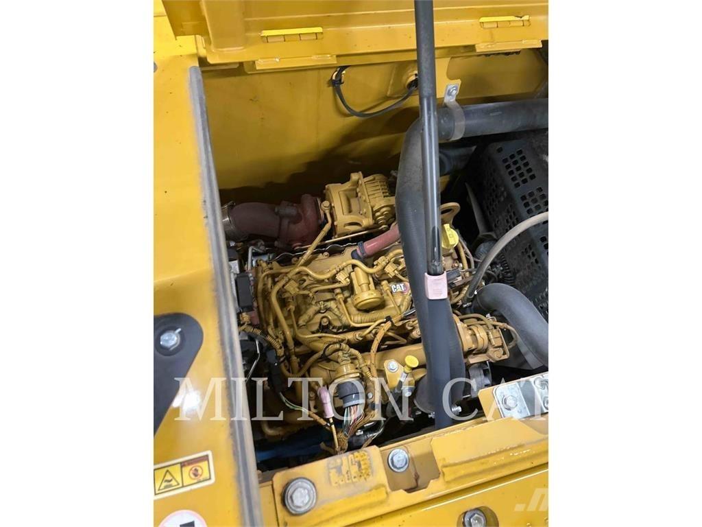 CAT 313 GC 履带挖掘机