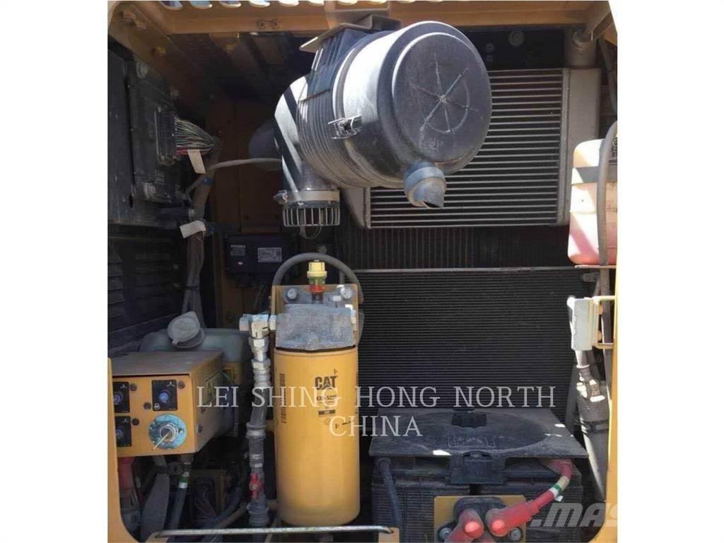 CAT 313D2GC 履带挖掘机