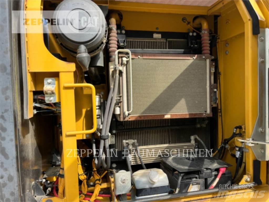 CAT 318EL 履带挖掘机