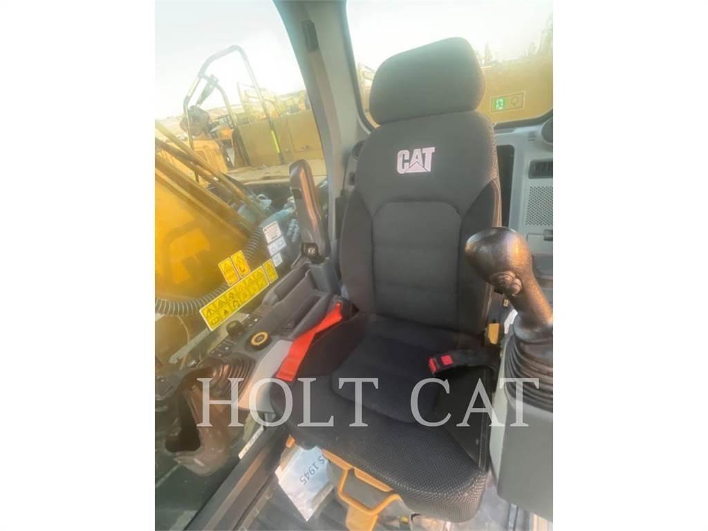 CAT 320 履带挖掘机