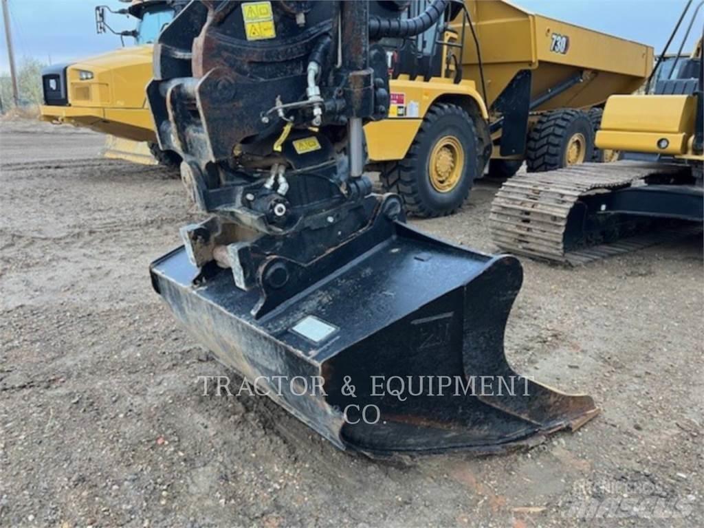 CAT 320 履带挖掘机