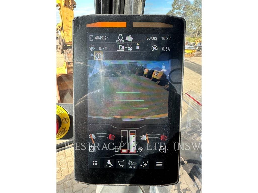 CAT 320 履带挖掘机