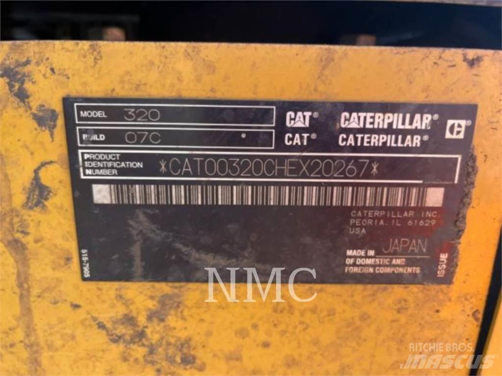 CAT 320 履带挖掘机