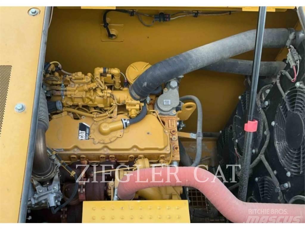 CAT 320 履带挖掘机